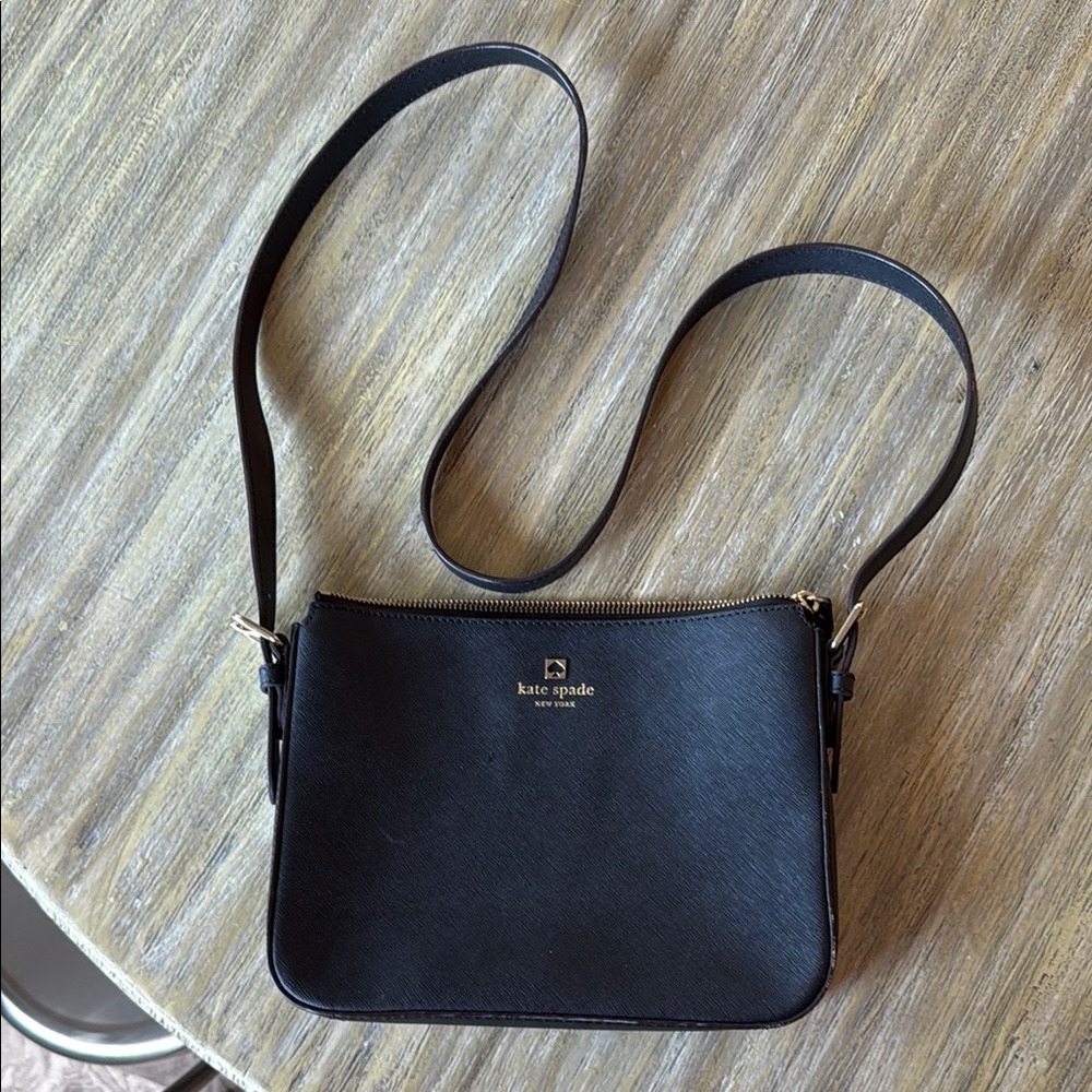 Kate Spade Black Leather Crossbody Bag Sleek Minimalist Design